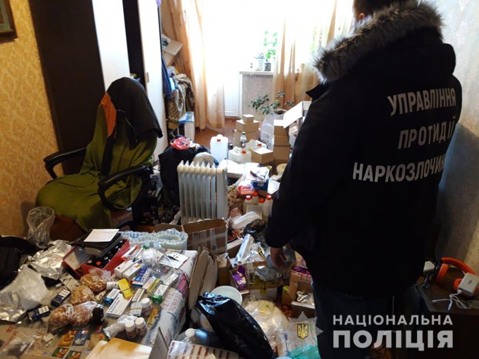 В Украине застопорен торговец домодельными наркопрепаратами, из-за какого загнулась гражданка Великобритании