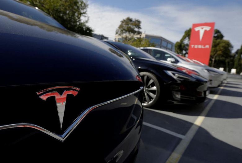 Tesla сокращает времена, выделенное на выпуск электромобилей Model S и X