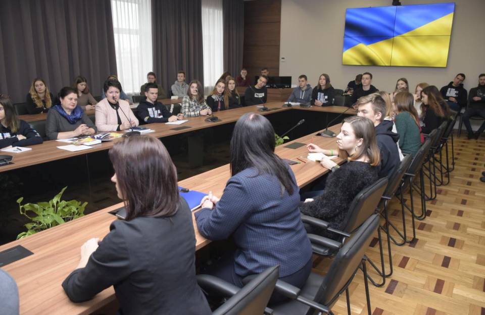 Вісті з Полтави - Студенти Полтавського осередку Української Академії Лідерства познайомилися з роботою обласної державної адміністрації