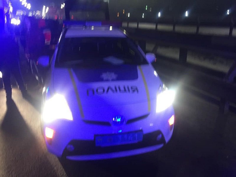 В Киеве косой замглавы РГА на BMW травмировал патрульную, какая оформляла ДТП