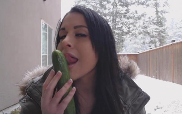 Aleah Jasmine - Snowy Cucumber [FullHD 1080p]