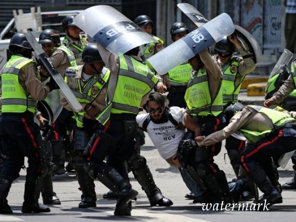 Правозащитники доложили о более 1 тысячи задержанных в Венесуэле