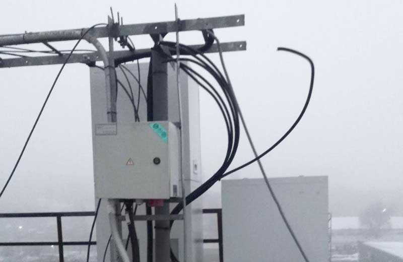 Вісті з Полтави - На Інституті зв’язку затримали полтавця, який зрізав кабелі з вежі мобільного оператора