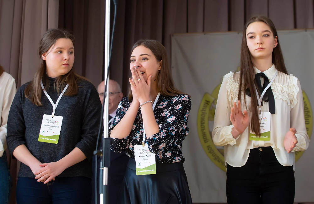 Вісті з Полтави - Школярка Полтавщини перемогла в проекті «Молодь дебатує-2019»