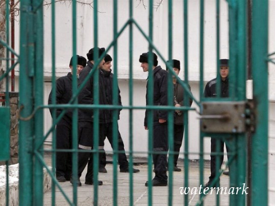 Руководство Одесского СИЗО издевалось над арестантами, высасывая гроши у их родичей(фото)