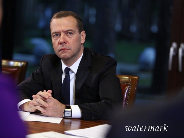 Медведев заявил, что "стабильная политическая обстановка" в Украине - изображает обстоятельством транзита газа
