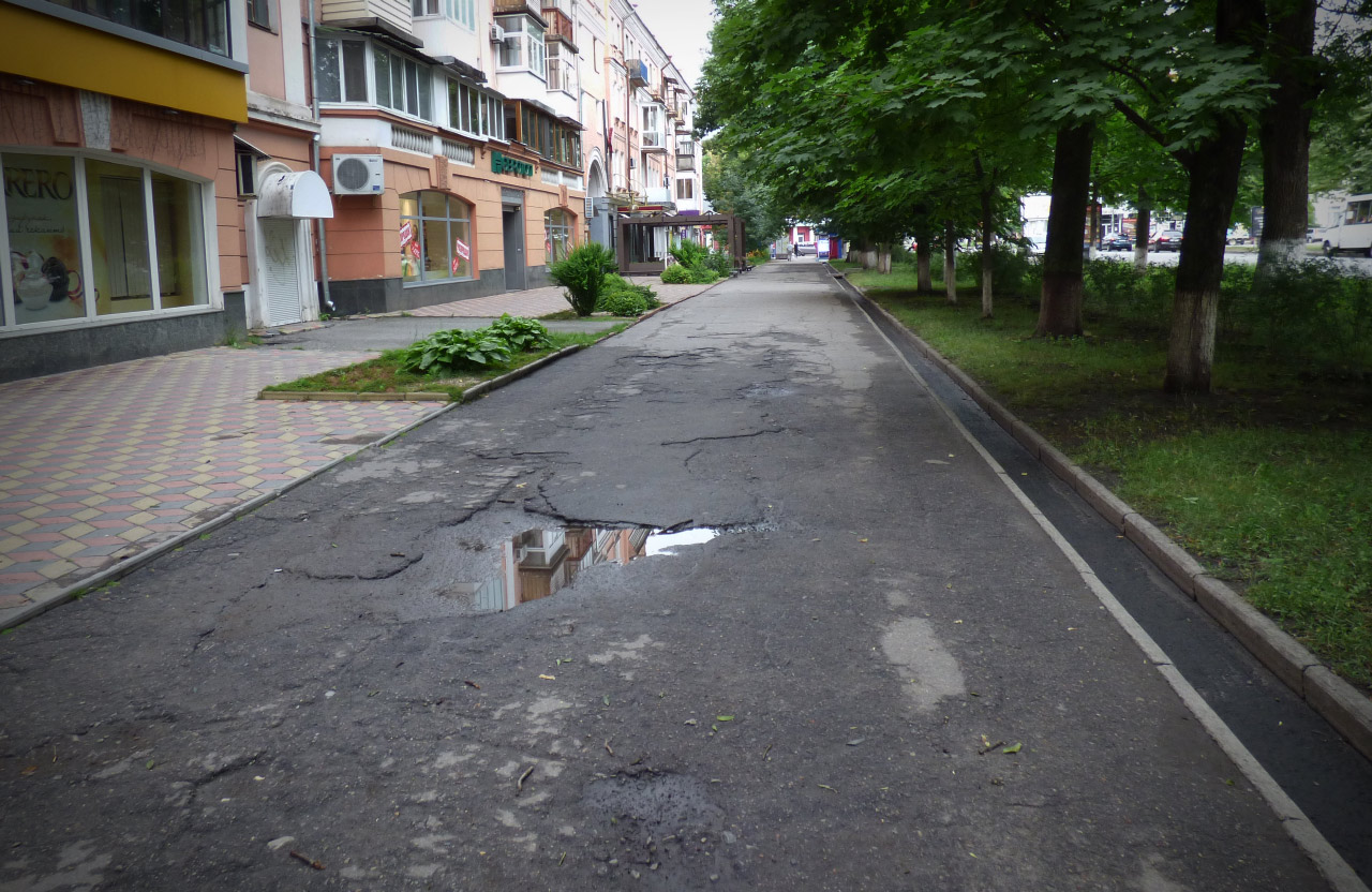 Вісті з Полтави - На ремонт тротуарів Полтави виділили 50 млн грн: що ремонтуватимуть в першу чергу