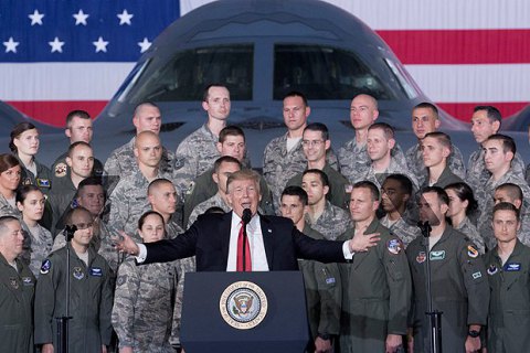 Трамп предложит Конгрессу увеличить оборонный бюджет на 2020 год до $750 млрд