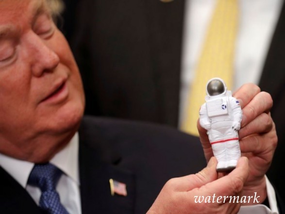 Трамп запросит у Конгресса увеличить расходы NASA на освоение Луны на 500 млн долларов
