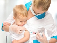 Вакцинація стала ще доступнішою: знято застарілі обмеження щодо лікарів-ФОП і кабінетів щеплень