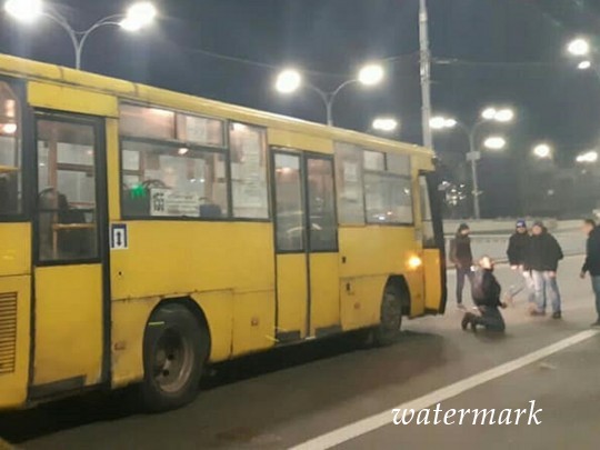 Мчал на алый: появилось видео с моментом жуткого ДТП в Киеве