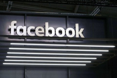Facebook выслал более 1900 групп из России