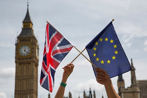 Туск созывает внеочередной саммит ЕС по "Брекситу"