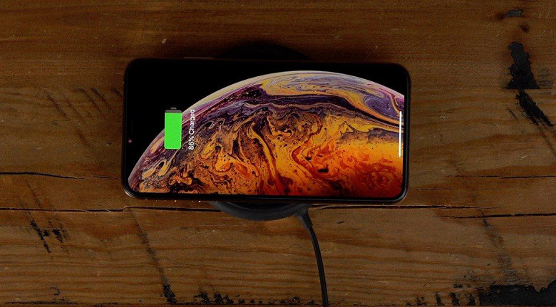Apple снабдит новоиспеченные iPhone аккумуляторами повышенной емкости