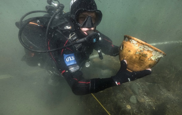 В озере Титикака нашли древние артефакты