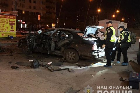 В Киеве в итоге взрыва автомобиля потерпел мужчина