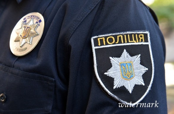 В Киеве возле офиса Зеленского застопорили дядек, какие пытались устроить драку