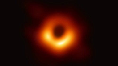 Черная дыра галактики M87
