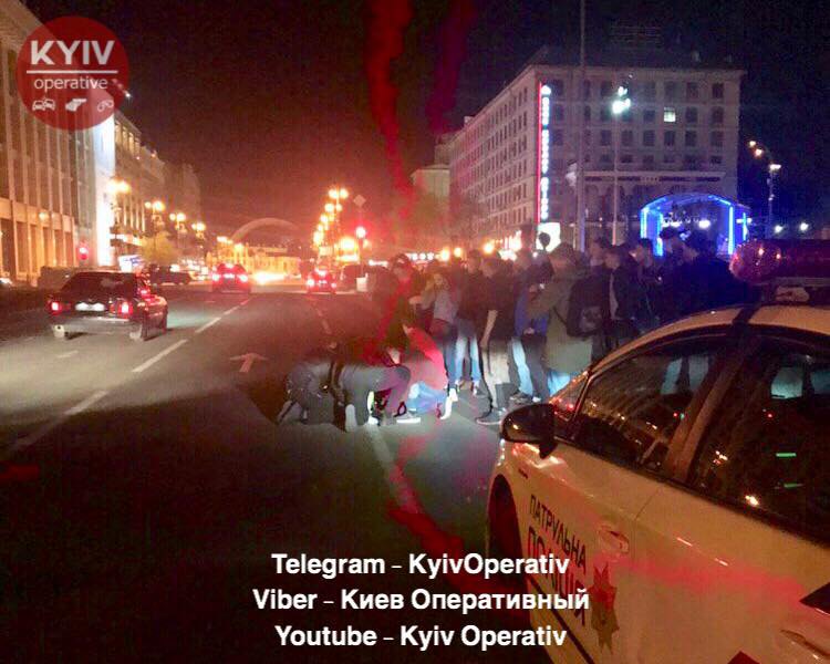 На Майдане Самостоятельности в Киеве безвестные изранили полицейского