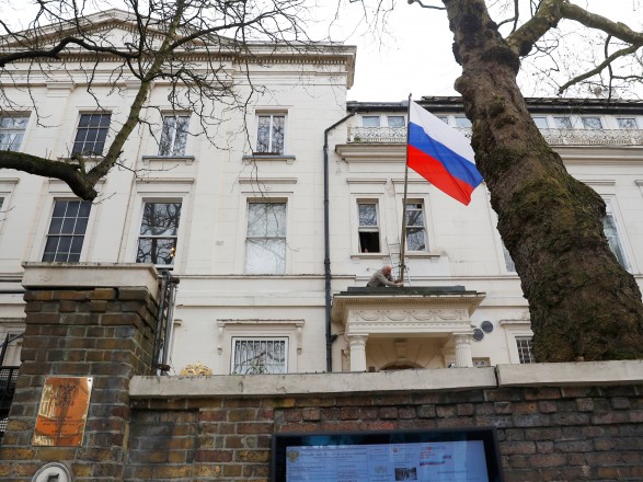 Посольство РФ заявило, что "Лондон продолжает демонстрировать неуважение к выбору обитателей Крыма"