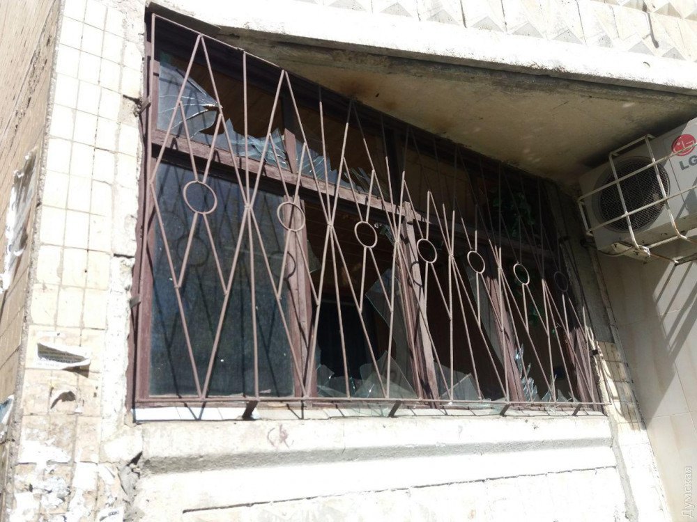 В Одессе ночью приключился крупный взрыв в отделении банка "Пивденный"