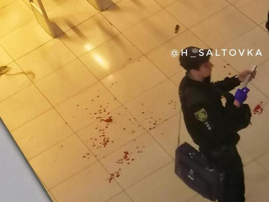Покупательница обделала кровавую поножовщину в супермаркете в Харькове(фото)