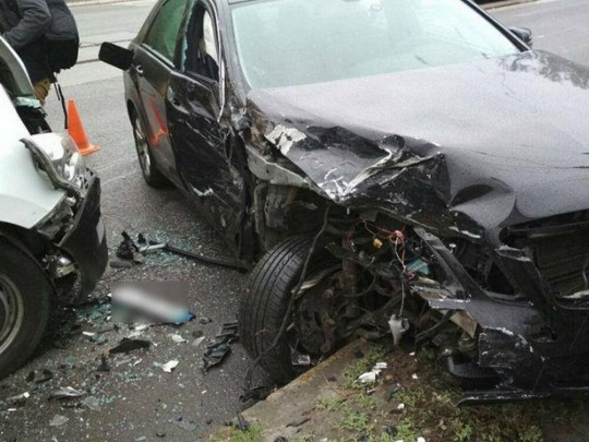 В Харькове дядька обделал двойное ДТП на угнанном авто: фото с места аварии