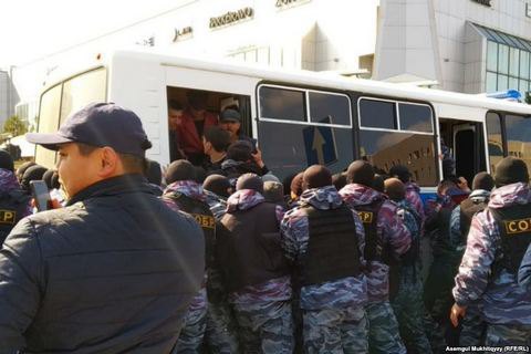 В Казахстане миновали массовые задержания на акциях за бойкот выборов
