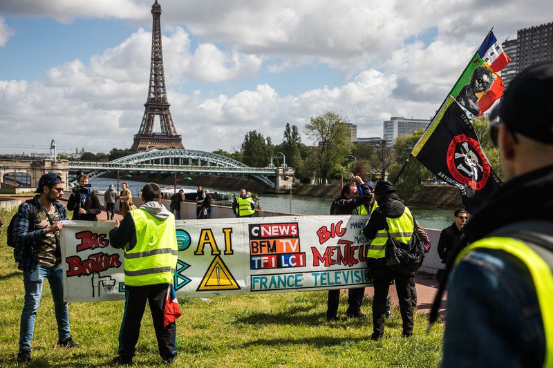 Юбилейная 25-я акция "желтых жилетов" во Франции стала самой малочисленной с азбука протестов