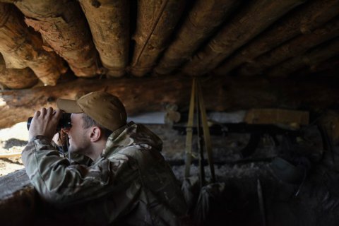 За сутки боевики 11 один выказывали огонь на Донбассе