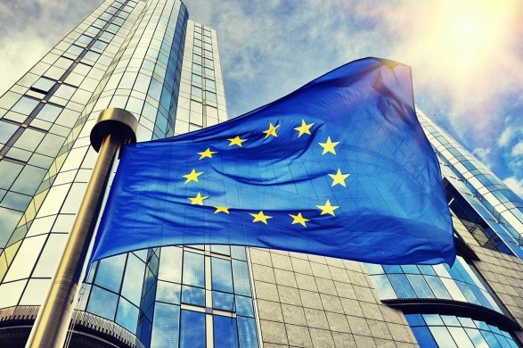 В Еврокомиссии считают основной задачей Зеленского в кратчайшие годы выплату долгов Украины
