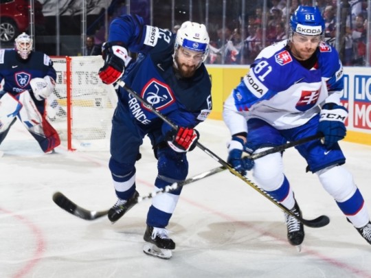Финляндия выстрадала победу на ЧМ по хоккею над утсайдером: видеообзоры матчей
