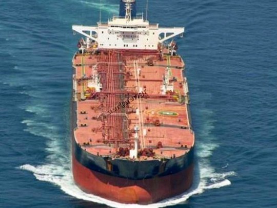 В Египте застопорили танкер с украинскими моряками на борту: что об этом известно