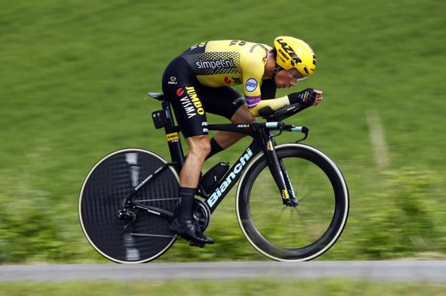 Словенец Роглич выиграл девятый этап - индивидуальную «разделку» на «Джиро д’Италия» (+Видео)