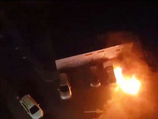 В Киев за ночь сожгли пять авто: фото и видео с места ЧП