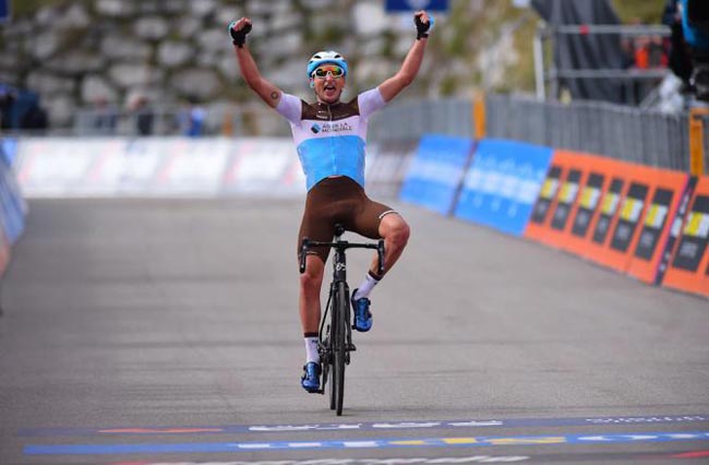 Француз Нанс Петерс выиграл 17-й этап «Джиро д’Италия» (+Видео)
