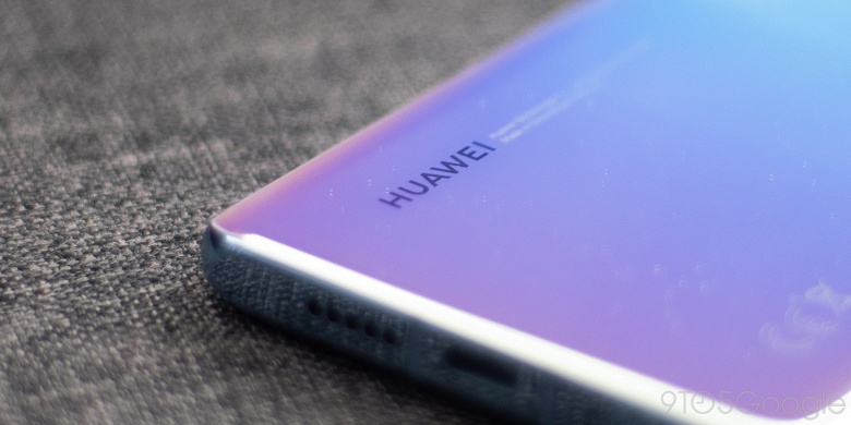 Больше итого от проблем Huawei на базаре смартфонов выиграет Samsung