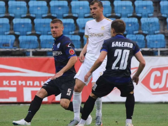 «Черноморец» в первом матче за пункт в премьер-лиге не смог одолеть в Одессе сельскую команду(видео)