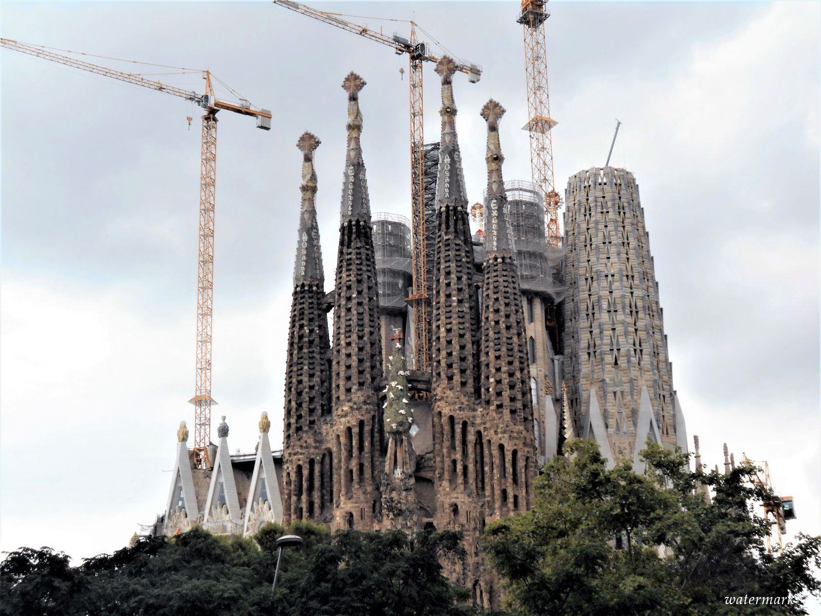 В Барселоне разрешили достроить Святилище Святого Семейства