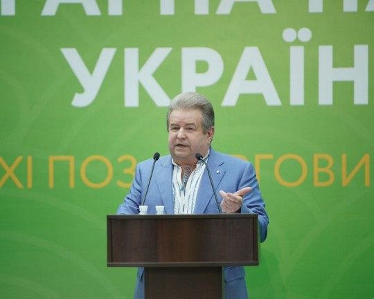 "Заливающийся ректор" Поплавский возглавил первую десятку списка Аграрной партии