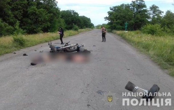 На Луганщине три подростка погибли при столкновении двух мотоциклов