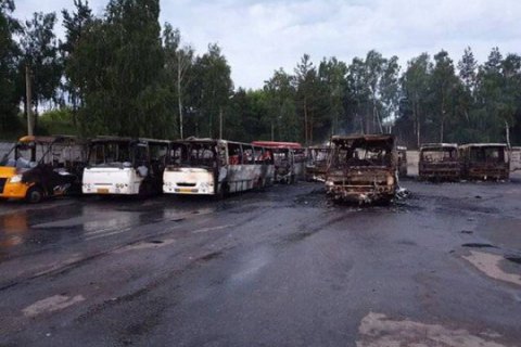На стоянке под Киевом ночью сгорели 10 маршруток