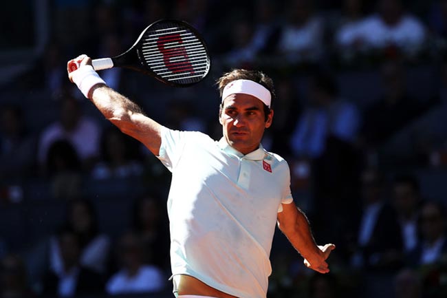 Роджер Федерер стартовал с победы на турнире в Галле