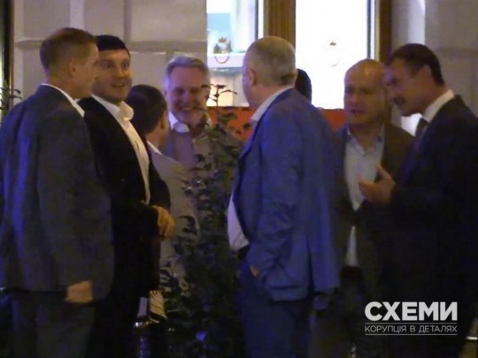 Бойко, Левочкин и иные: журналисты рассказали, кто прилетал в Вену на день рождения Фирташа(фото, видео)