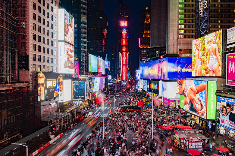 Samsung ввела огромный LED-экран на Таймс-сквер в Нью-Йорке