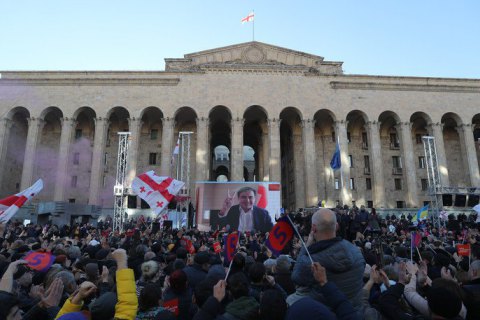 Власти Грузии согласились на выборы по соразмерной системе и без проходного барьера