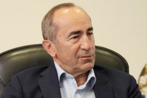В Армении в третий один взяли экс-президента Кочаряна