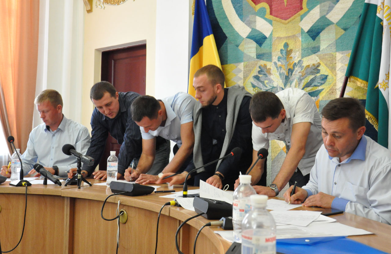 Вісті з Полтави - У Полтавській міськраді розпалася «антиМамаївська» коаліція — із більшості вийшла фракція Матковського
