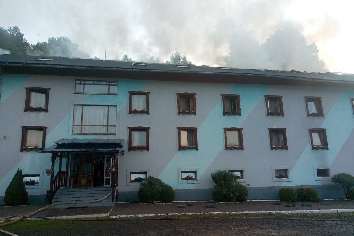 На Закарпатье приключился крупный пожар в отеле, где отдыхали 77 детей