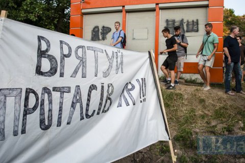 Кличко потребовал остановить постройка в Протасовом Яру до урегулирования конфликта с громадой